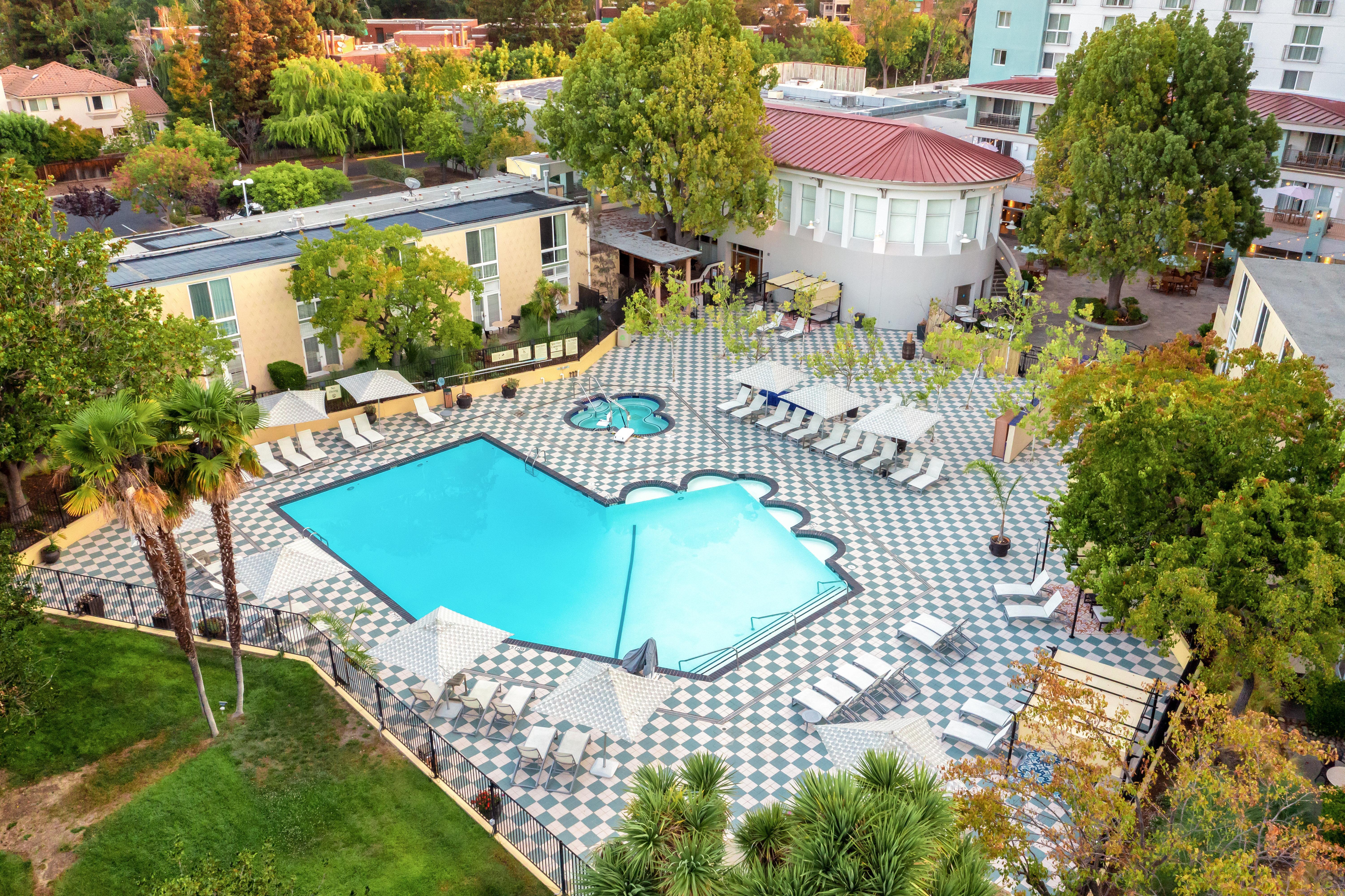 Crowne Plaza Cabana Hotel, An Ihg Hotel Palo Alto Exterior photo